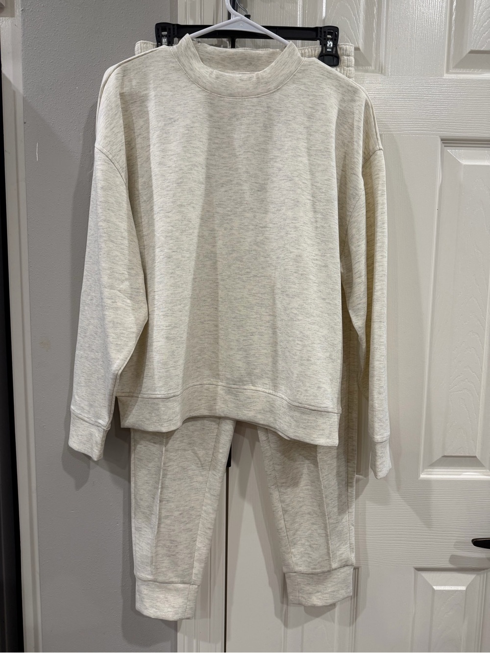 NWOT Zenana ivory jogger style 2pc set
